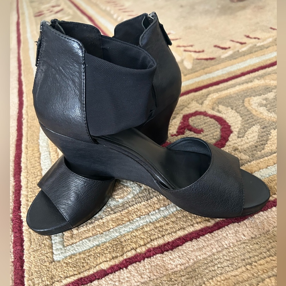 Eileen Fisher Black Open-Toe Wedge Heels